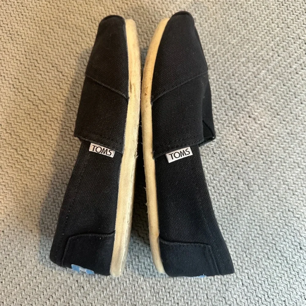 TOMS Alpargata Slip On Shoes Womens 6 Black Canvas Classic Comfort Flats